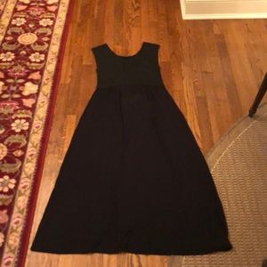 Theory black dress, good for someone who is 5’5